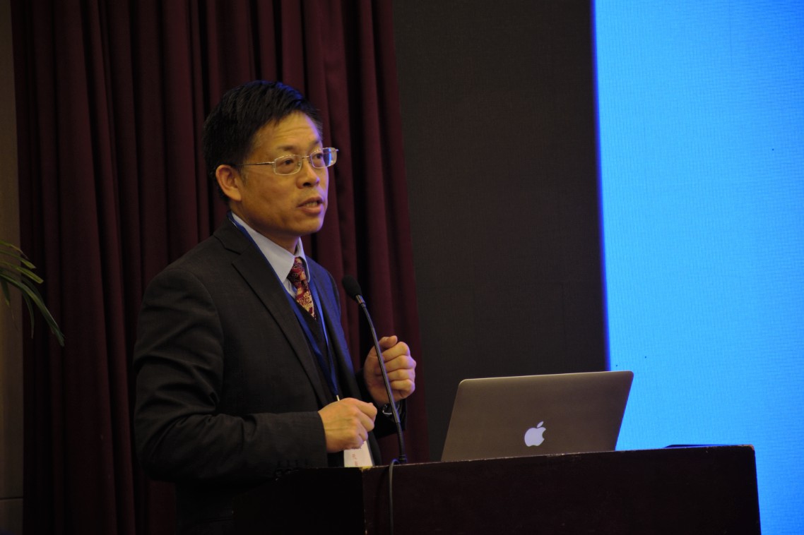 1545794736499010572.jpg 4 张志强教授发表演讲.jpg